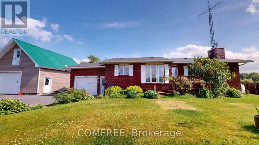 Detached at 2196 CONCESSION 3 ROAD, Alfred and Plantagenet