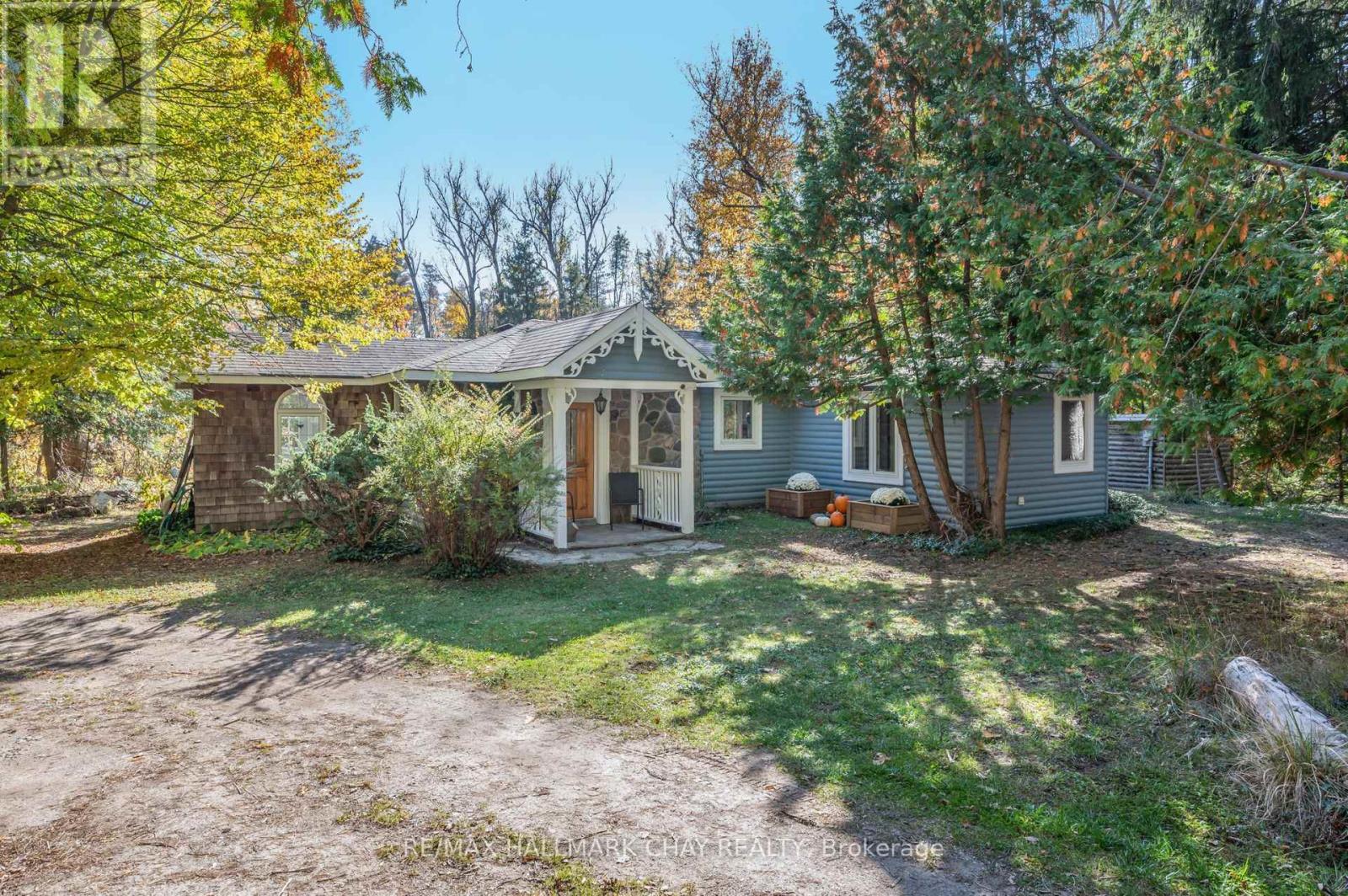 Detached at 667156 20 SIDE ROAD, Mulmur