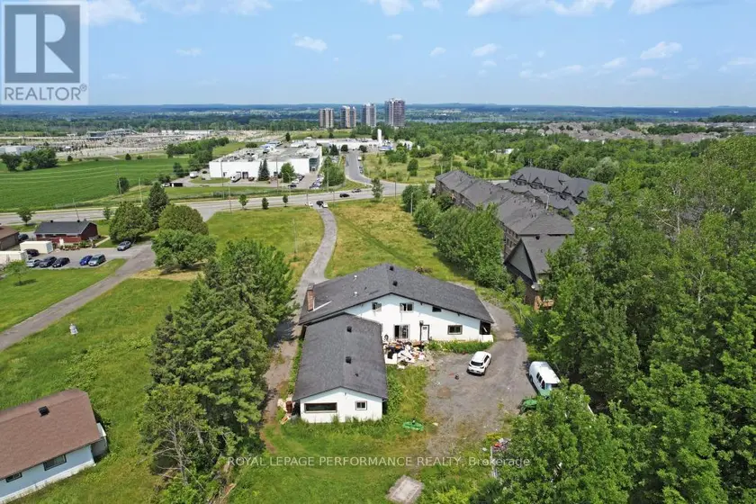 Detached at 1016 OLD MONTREAL ROAD, Ottawa