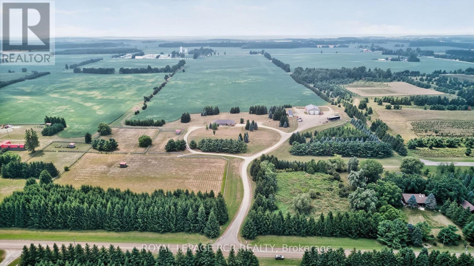 Detached at 6128 EIGHTH LINE, Erin