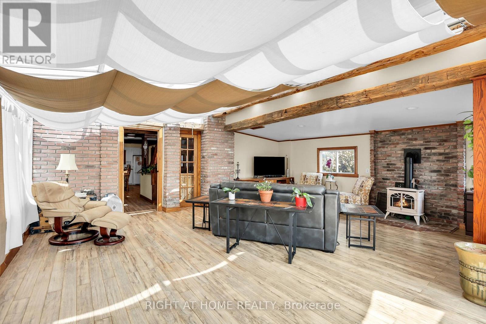 Detached at 1027 NIAGARA STONE ROAD, Niagara-on-the-Lake (Lakeshore)
