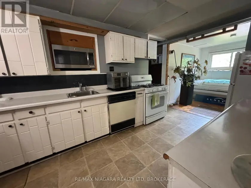 Detached at 1640 DOMINION ROAD, Fort Erie