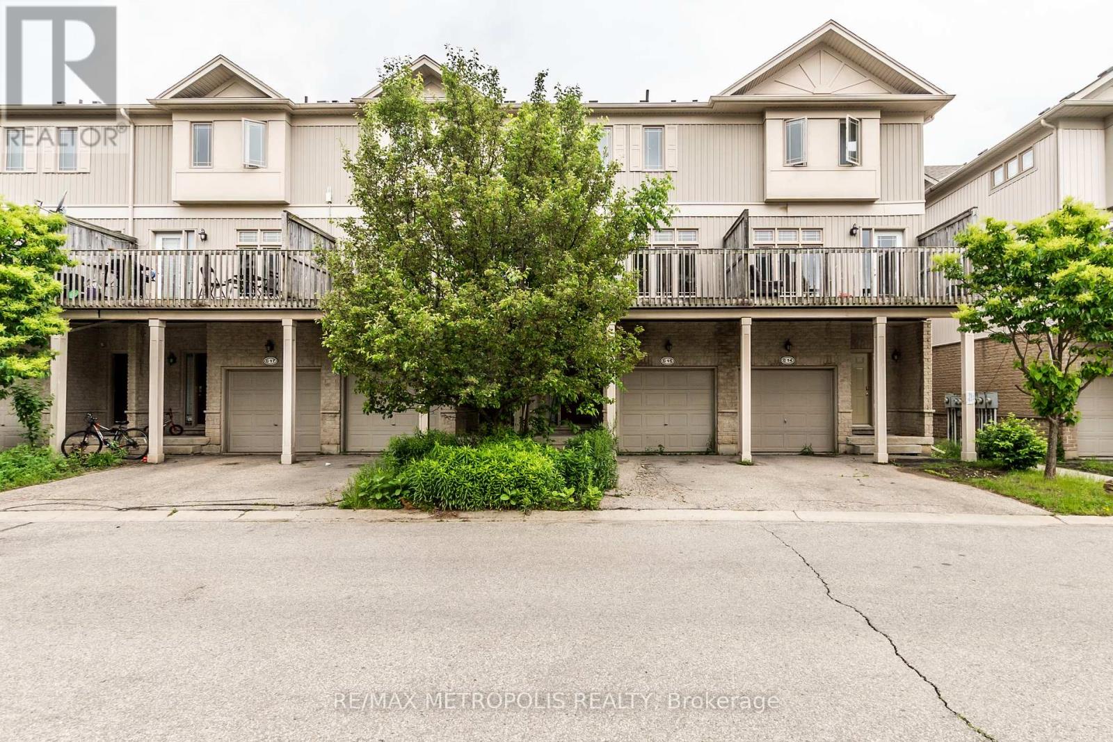 Townhouse at C15 - 619 WILD GINGER AVENUE, Waterloo