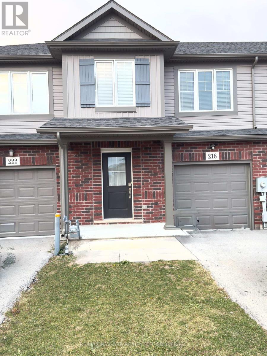 Townhouse at 218 HERON STREET, Welland (Coyle Creek)