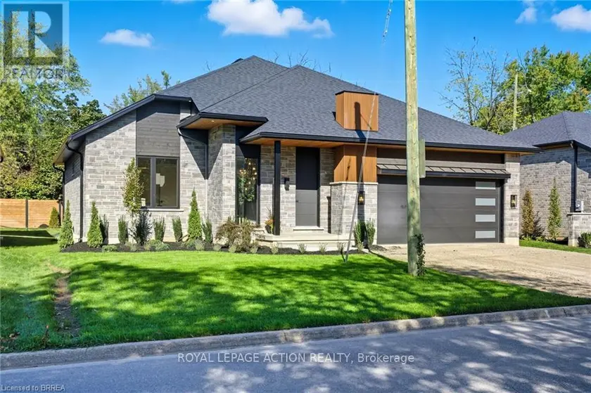 Detached at 141 PARKSIDE DRIVE, Brantford