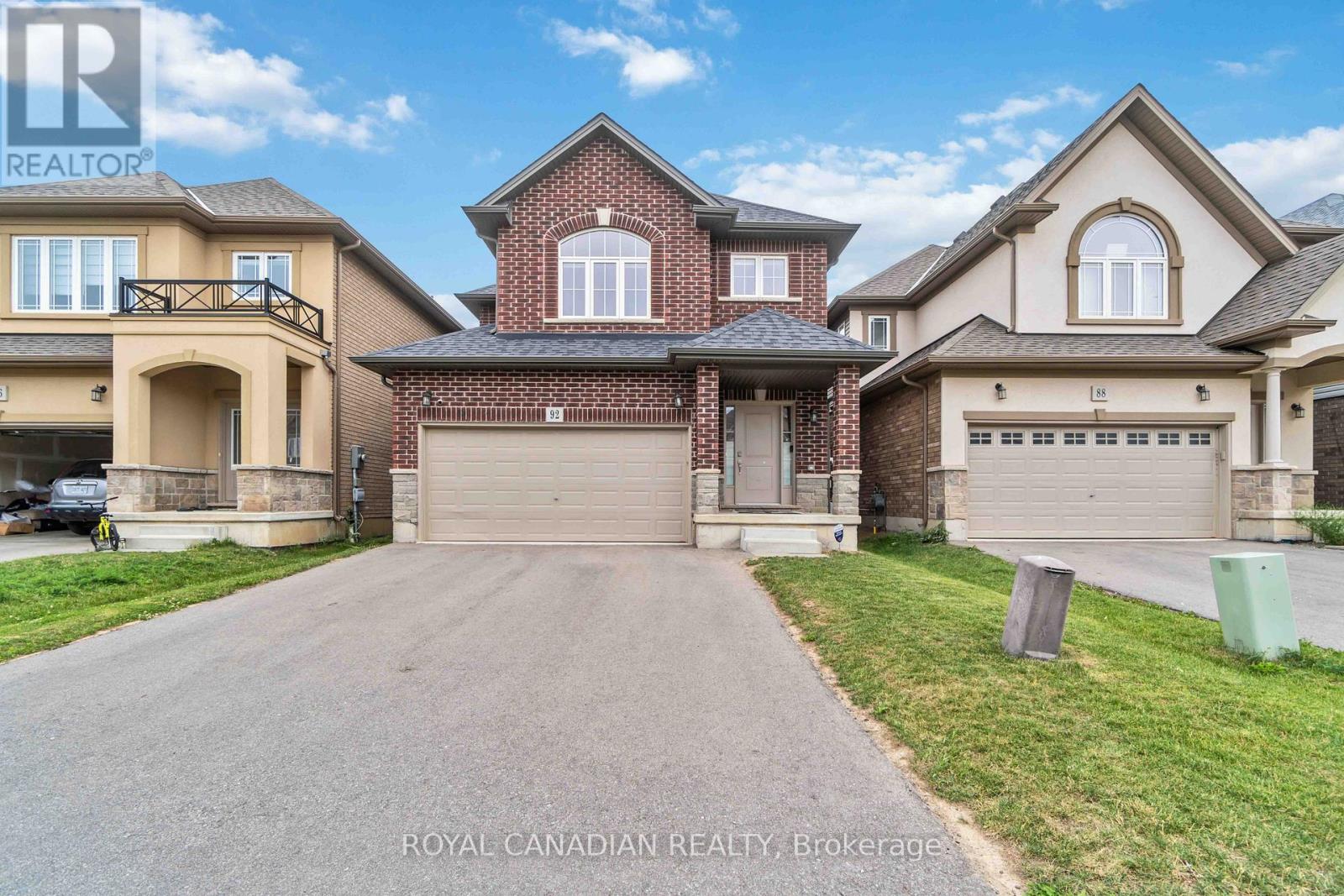 Detached at 92 BETHUNE AVENUE, Hamilton