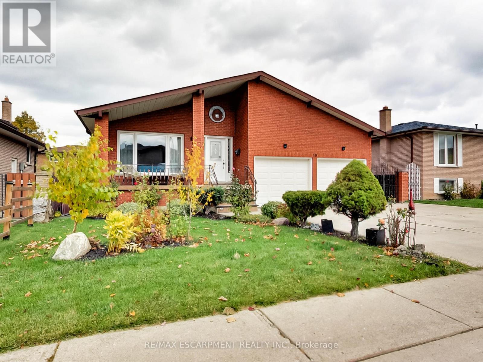 Detached at 18 PAVAROTTI COURT, Hamilton (Gershome)