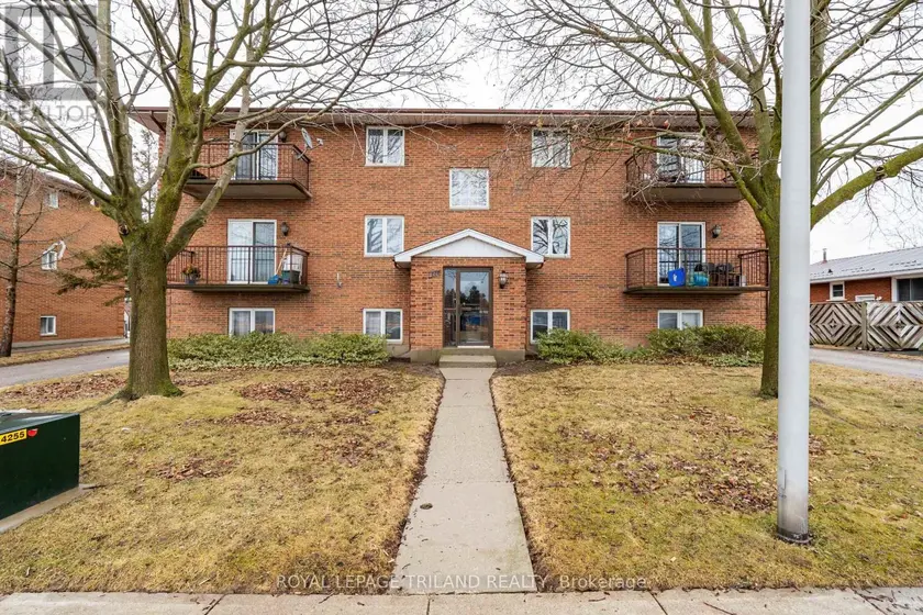 Multiplex at 221 HIGHVIEW DRIVE, St. Thomas