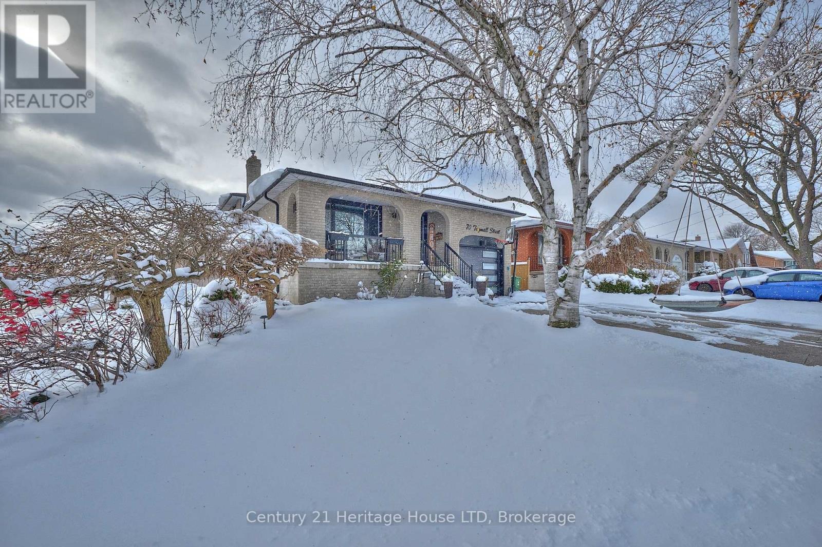 Detached at 70 TAYMALL STREET, Hamilton (Templemead)