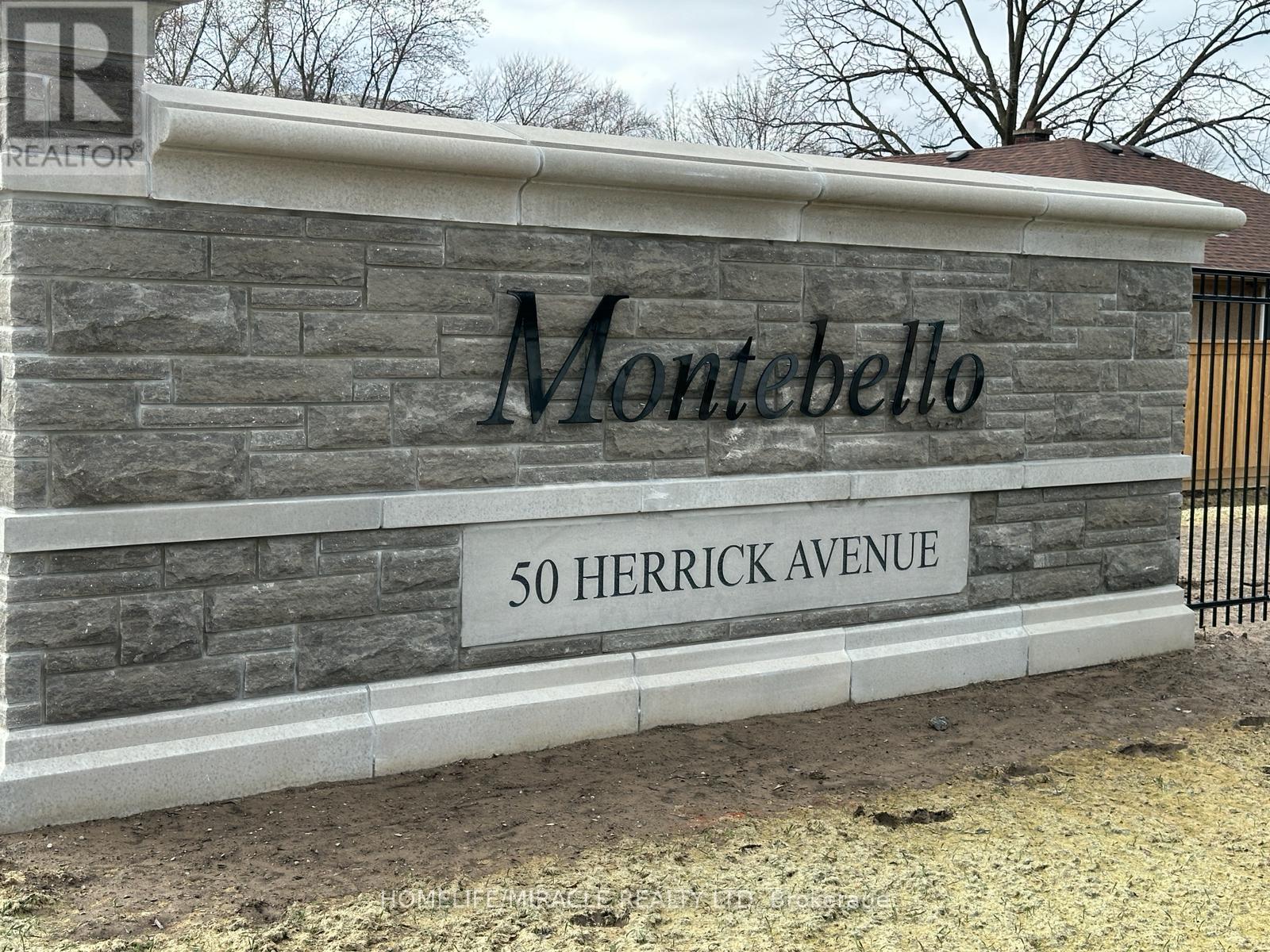 Apartment at 212 - 50 HERRICK AVENUE, St. Catharines (Oakdale)
