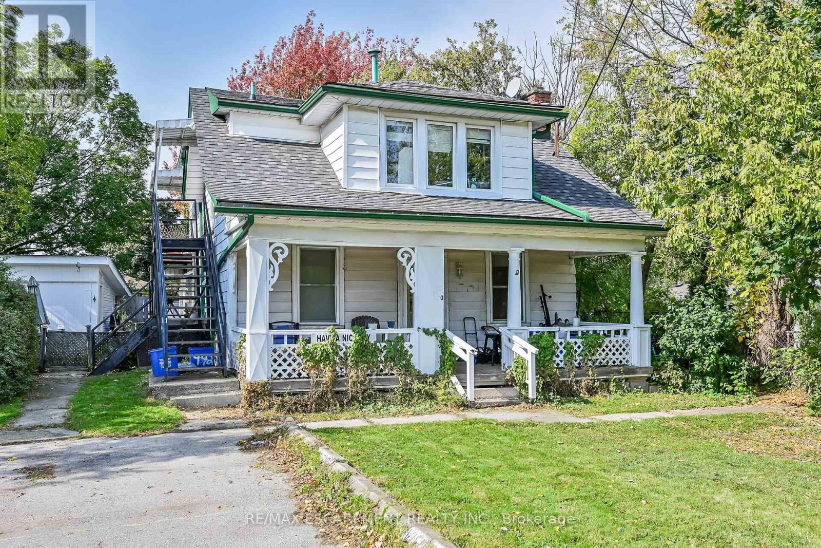 Detached at 942 UPPER GAGE AVENUE, Hamilton (Lawfield)