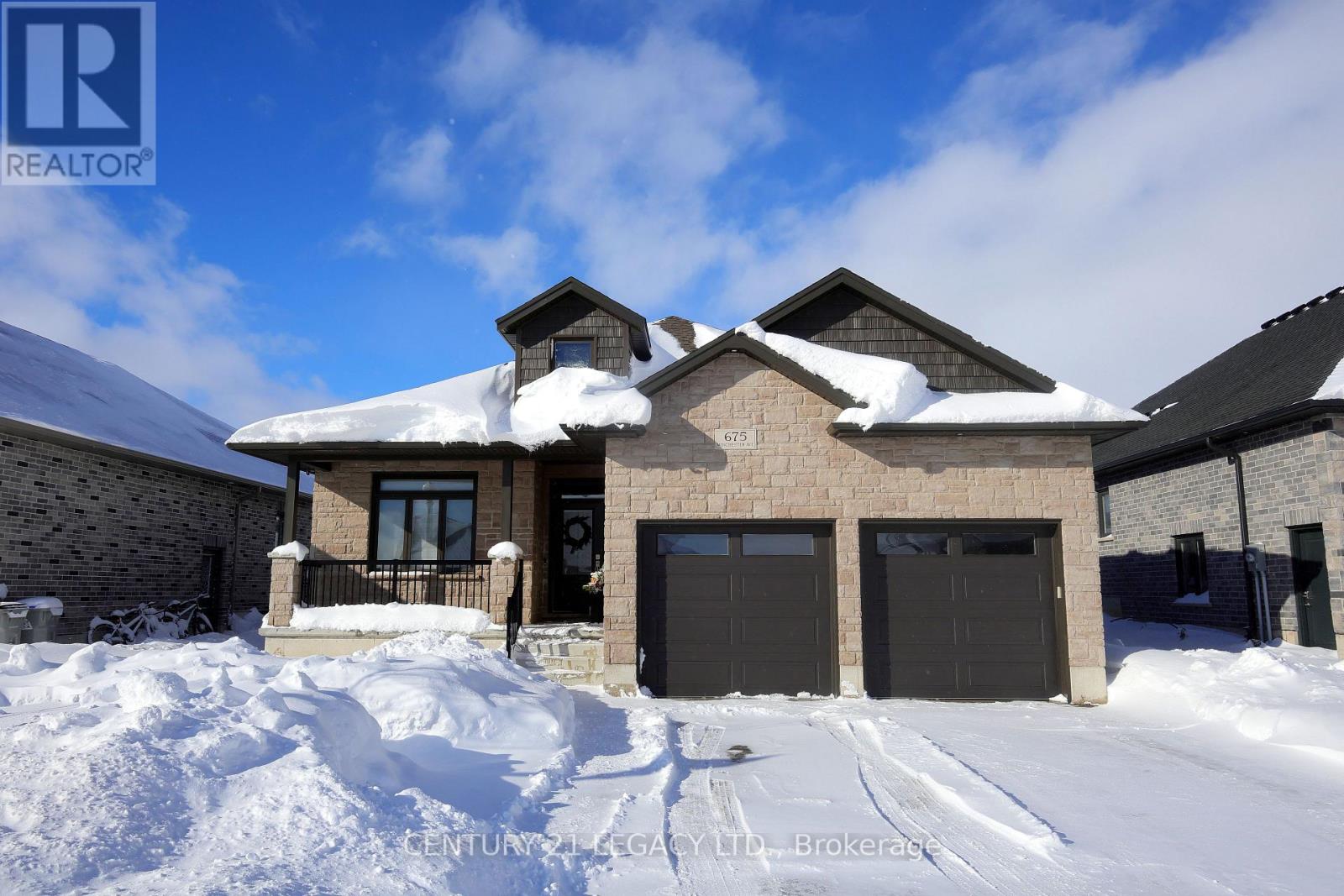 Detached at 675 WINCHESTER AVENUE S, North Perth (Elma)