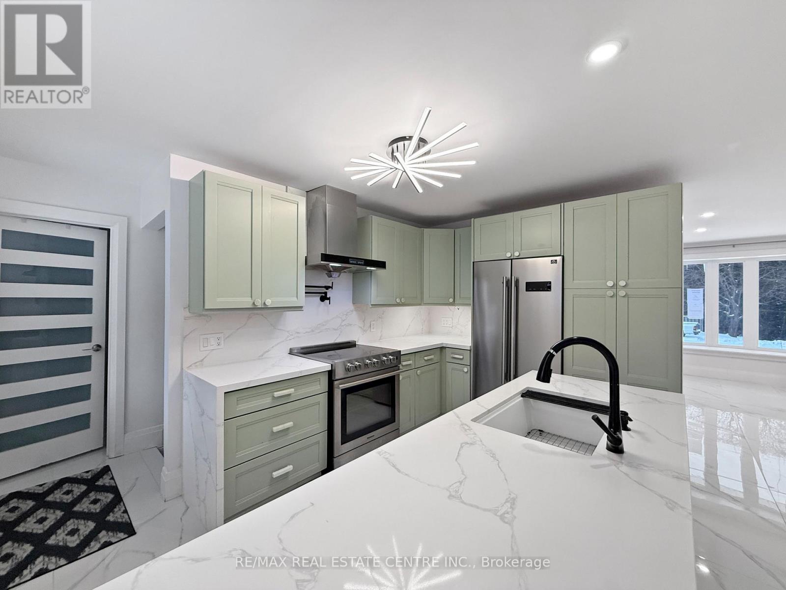 Detached at 144 WHEELOCK STREET, Erin