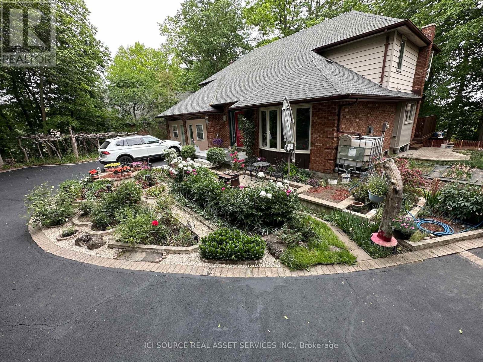 Detached at 350 SARNIA ROAD, London North (North K)