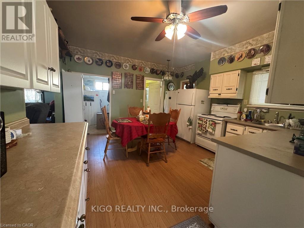 Detached at 115 DIAGONAL ROAD, North Huron