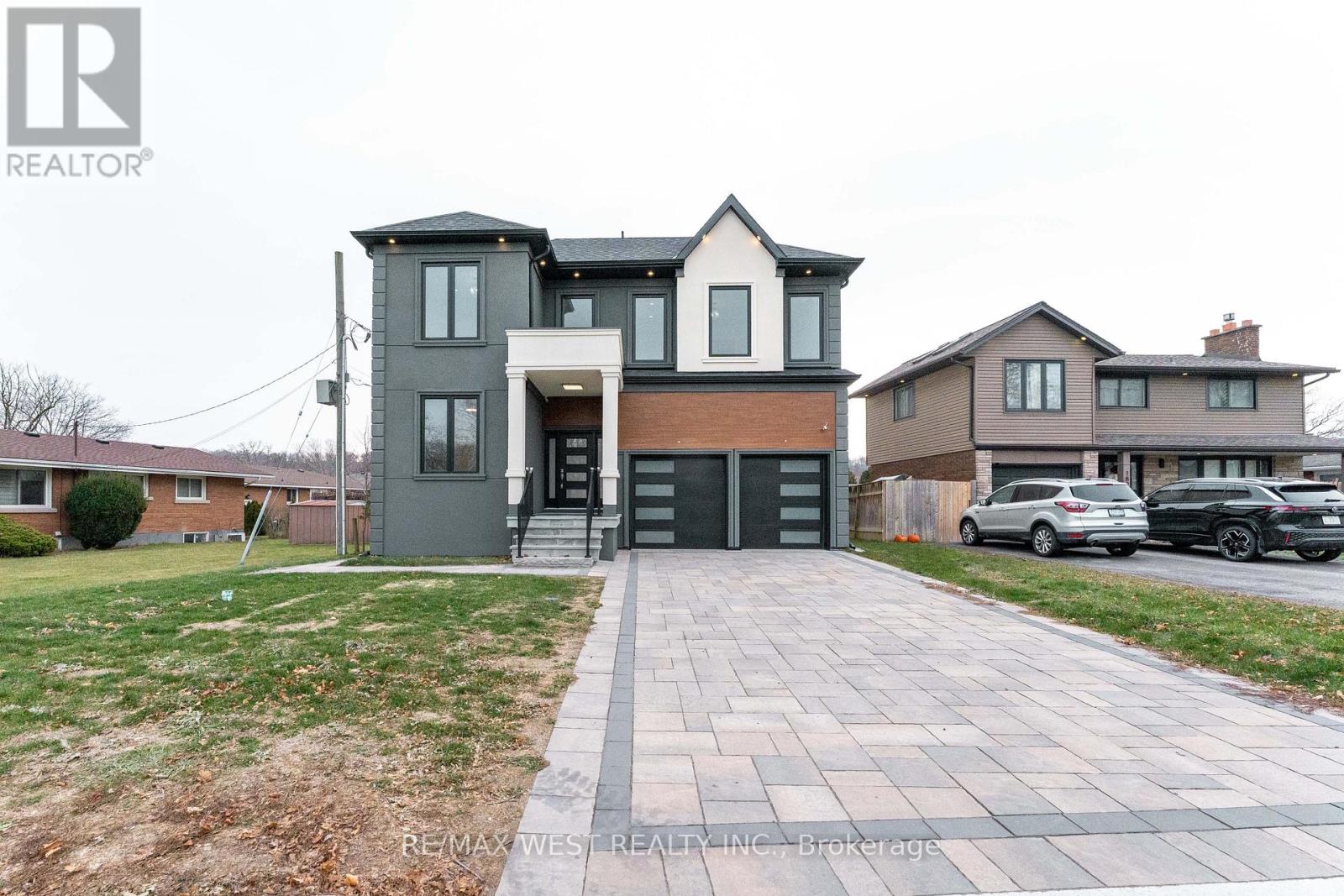 Detached at 185 RIVERVIEW BOULEVARD, St. Catharines (Glendale/Glenridge)