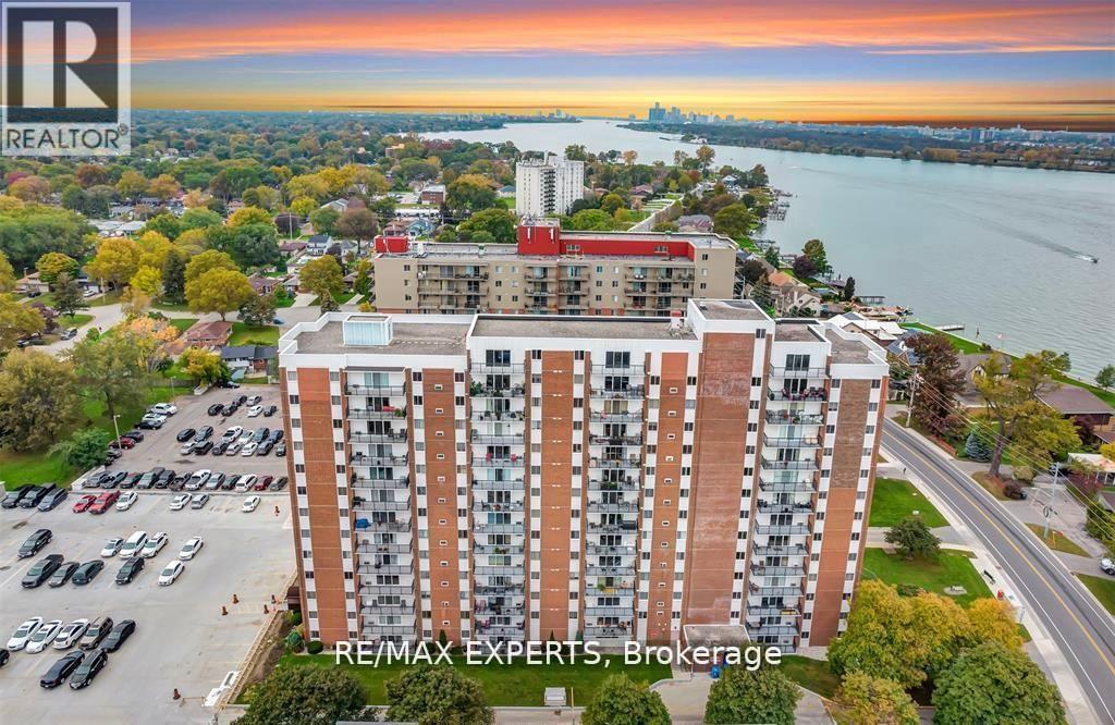 Apartment at 410 - 8591 RIVERSIDE DRIVE E, Windsor