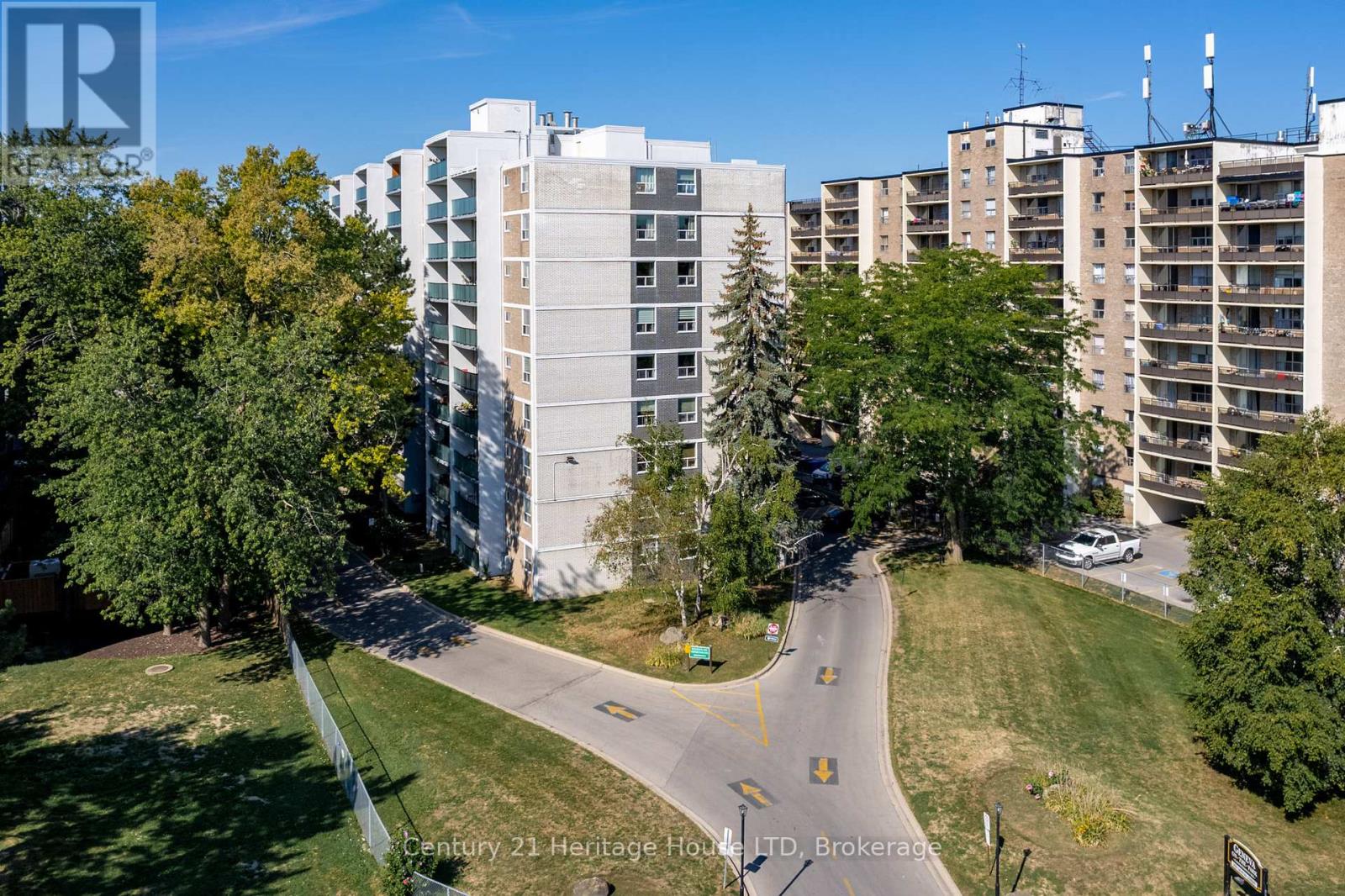 Apartment at 303 - 359 GENEVA STREET, St. Catharines