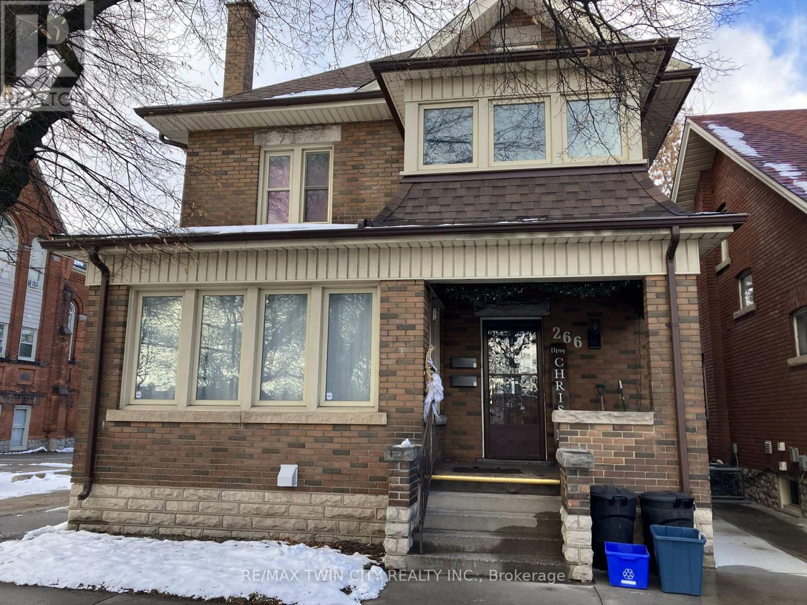 Detached at LOWER - 266 DALHOUSIE STREET, Brantford