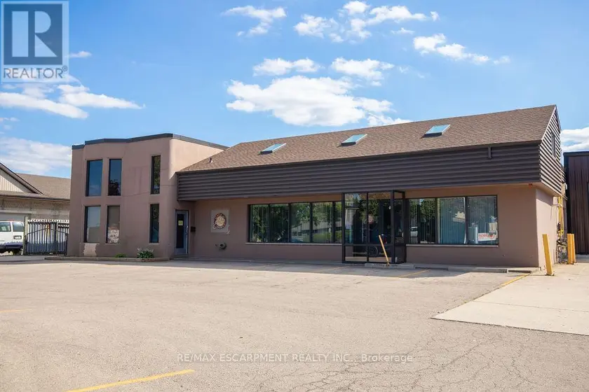 Other at 190 HEMPSTEAD DRIVE, Hamilton