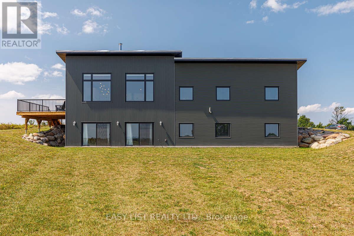Detached at 317278 THIRD LINE, Meaford