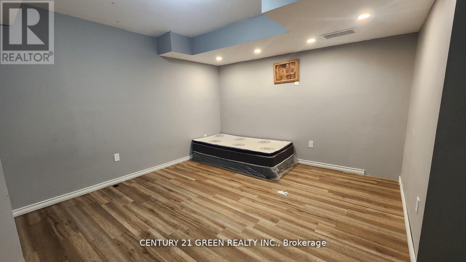 Detached at BSMT - 7977 HACKBERRY TRAIL, Niagara Falls (Brown)