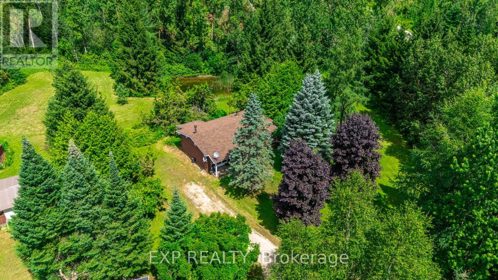 Detached at 111490 GREY COUNTY ROAD 14, Southgate