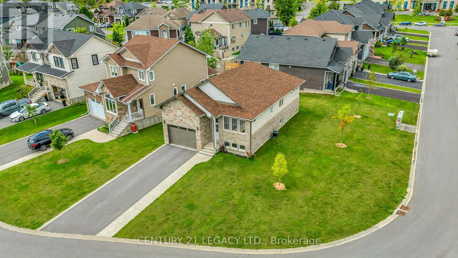 Detached at 245 MILL POND PLACE, Kingston (West of Sir John A. Blvd)