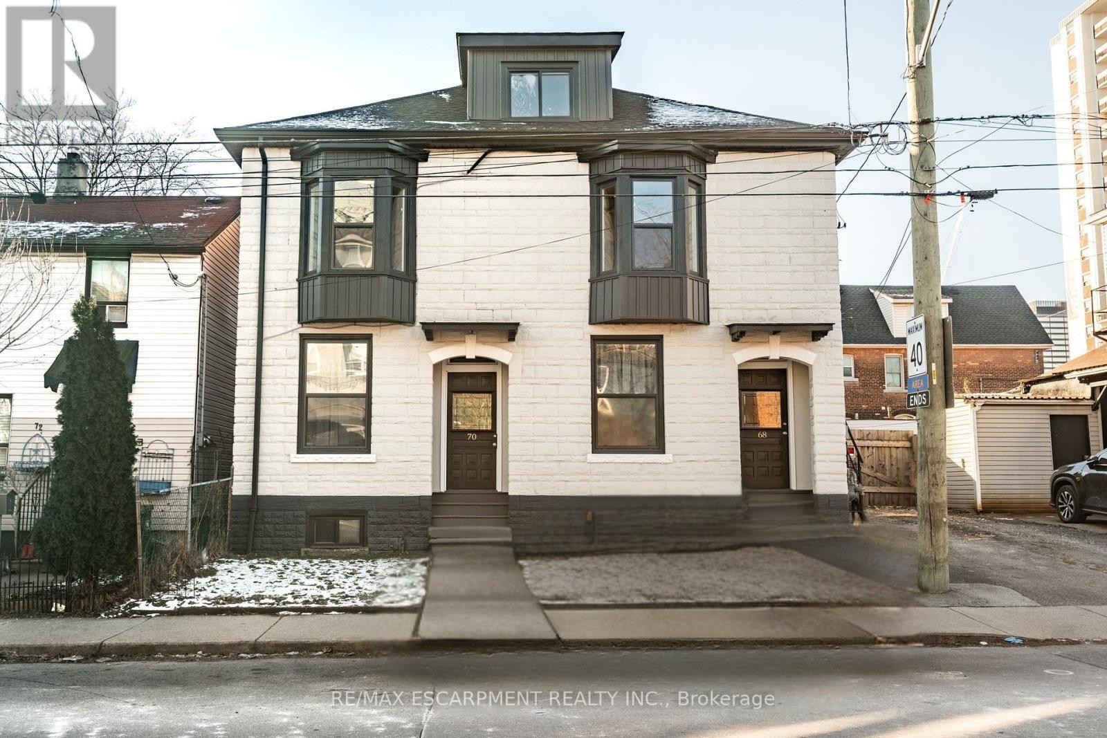 Detached at 68-70 ROBERT STREET N, Hamilton (Beasley)