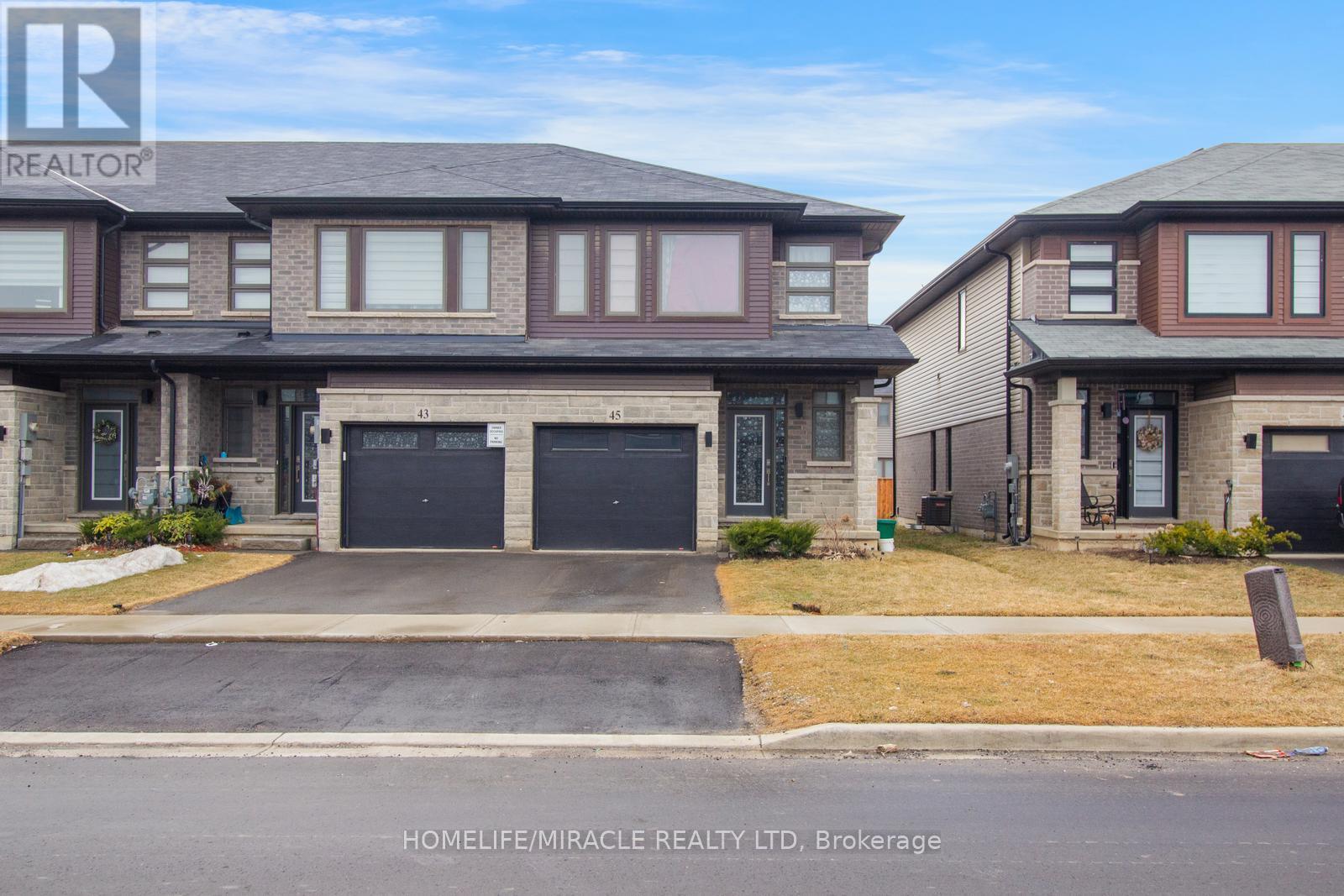 Townhouse at 45 JUNE CALLWOOD WAY, Brantford