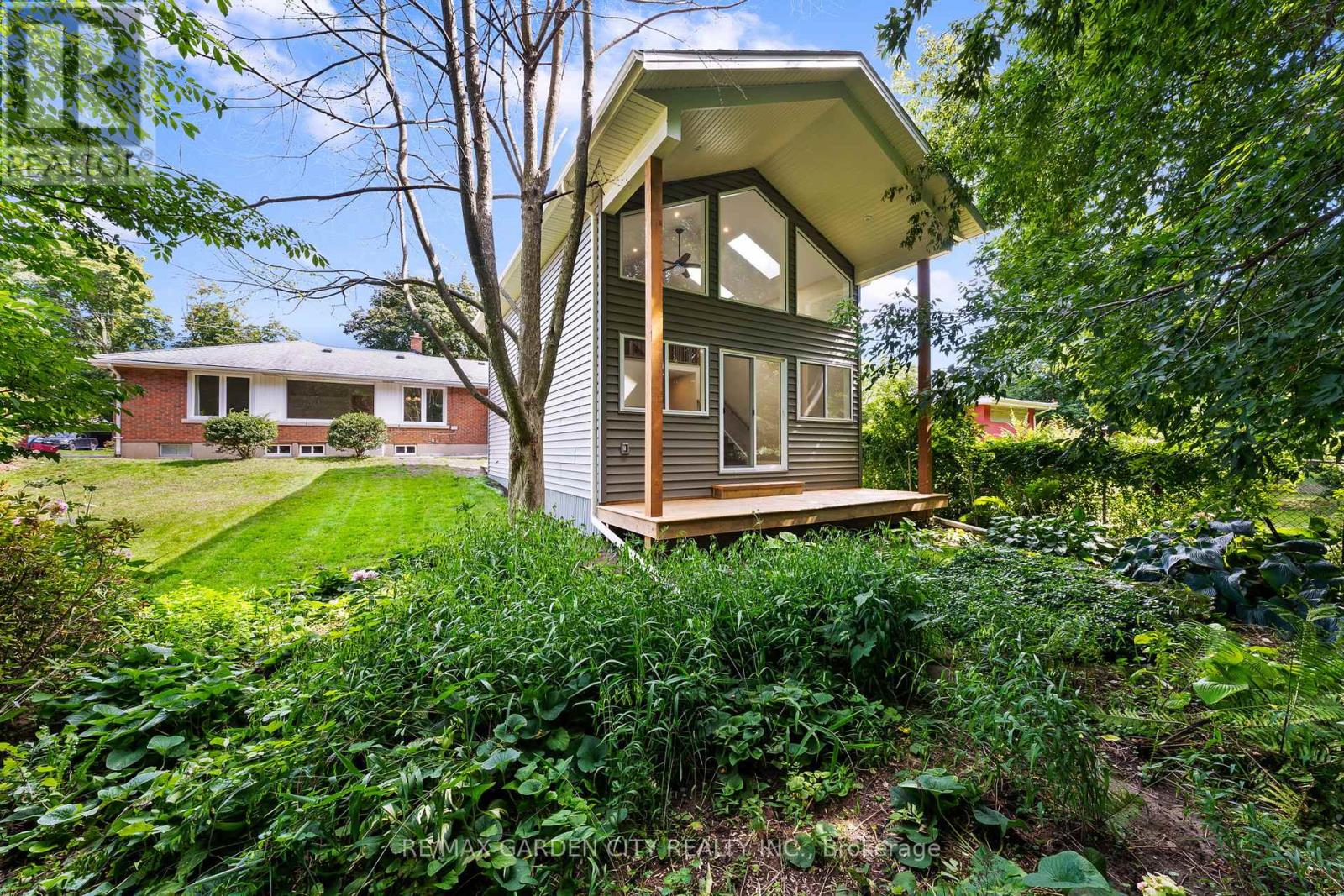 Detached at 34 KENWORTH DRIVE, St. Catharines (Carlton/Bunting)