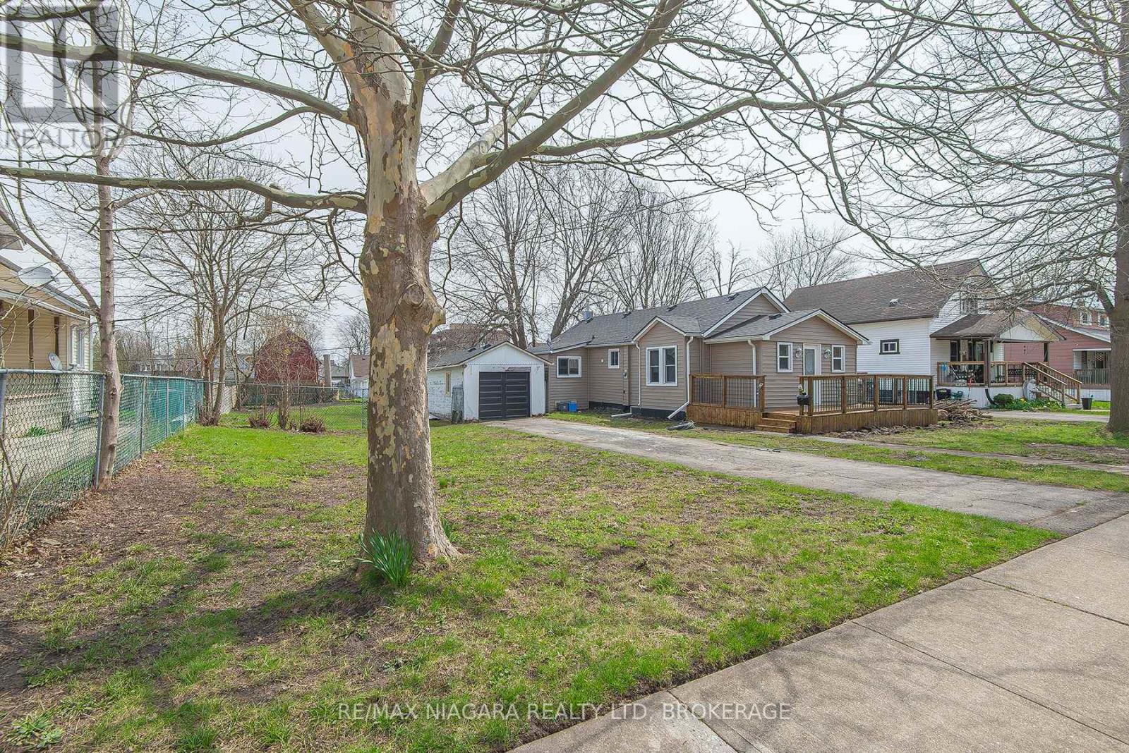 Detached at 243 NORTH STREET N, Fort Erie (Central)