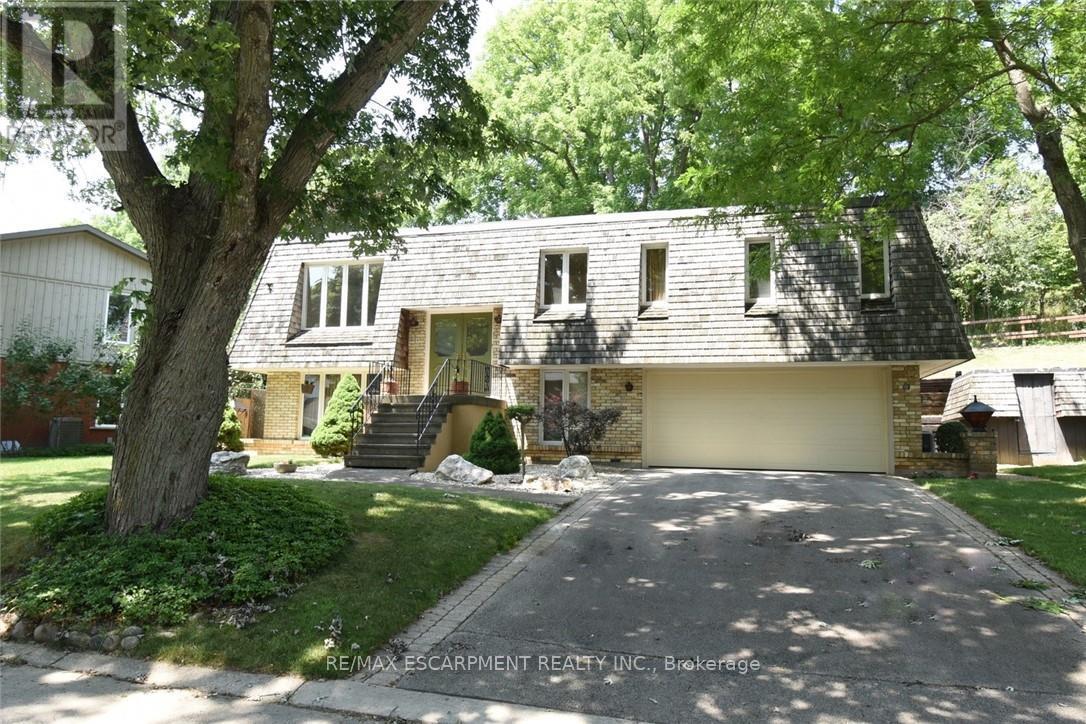 Multiplex at 30 TERRACE DRIVE, Hamilton (Dundas)