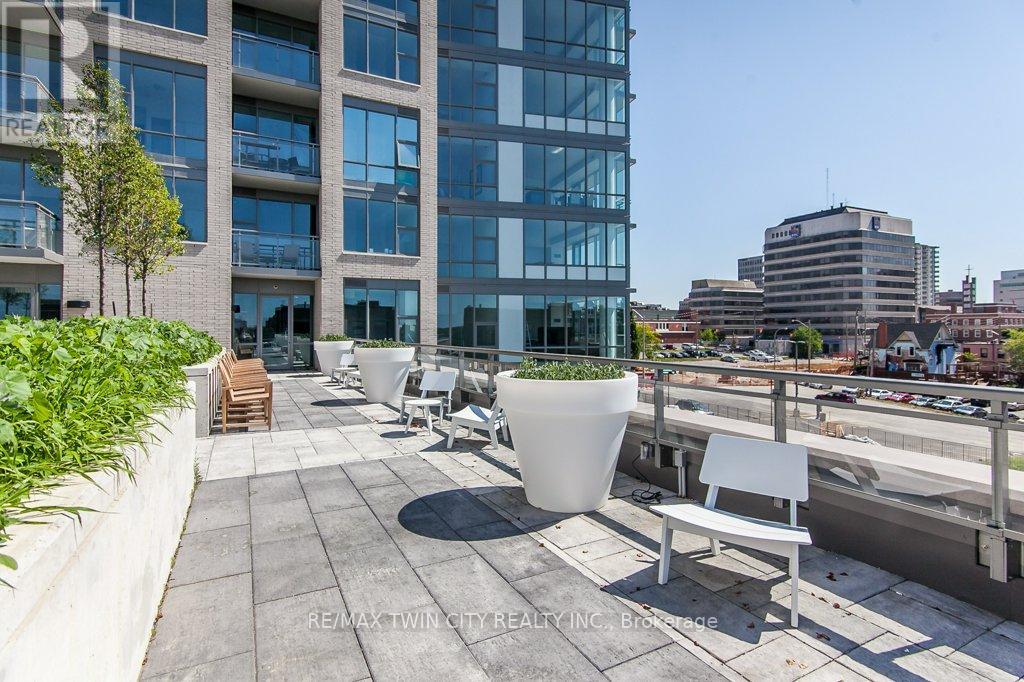 Apartment at 402 - 85 DUKE STREET, Kitchener