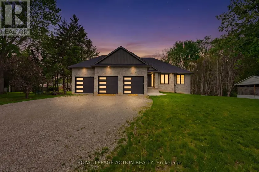 Detached at 3 KINGS LANE, Brant