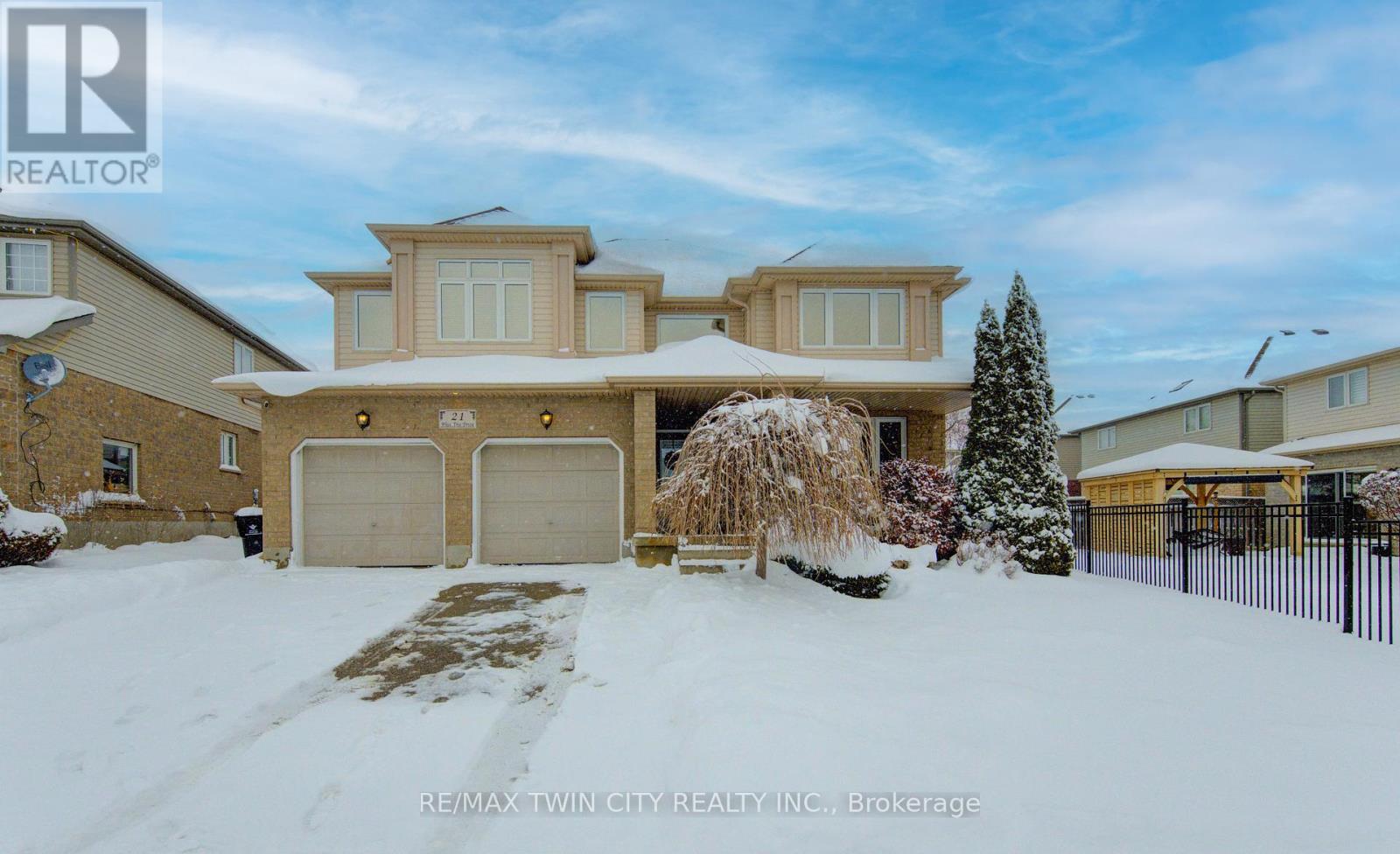 Detached at 21 WEST TREE DRIVE, Waterloo