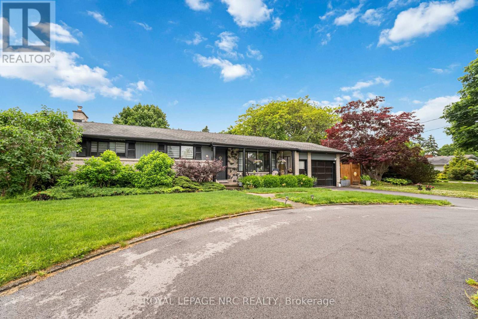 Detached at 9 CARTIER DRIVE, St. Catharines (Vine/Linwell)