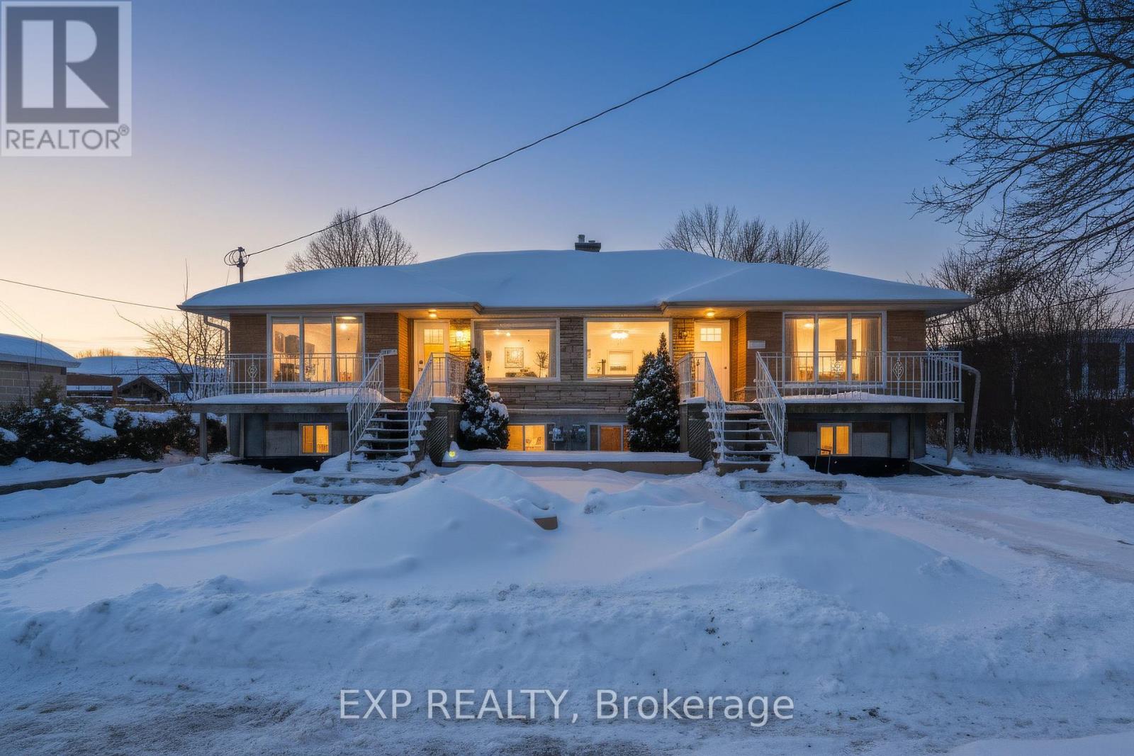 Multiplex at 104 SOUTH STREET S, Aylmer