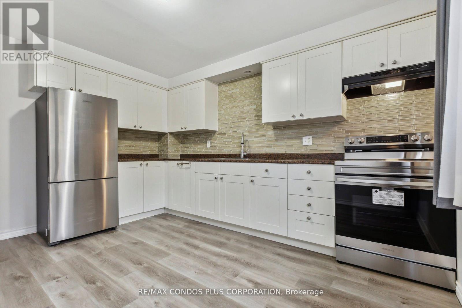 Townhouse at 2 - 294 FERGUS AVENUE, Kitchener