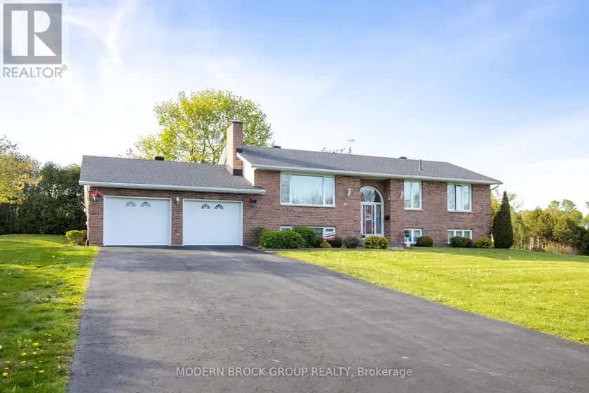 Detached at 24 BERNARD CRESCENT, Augusta