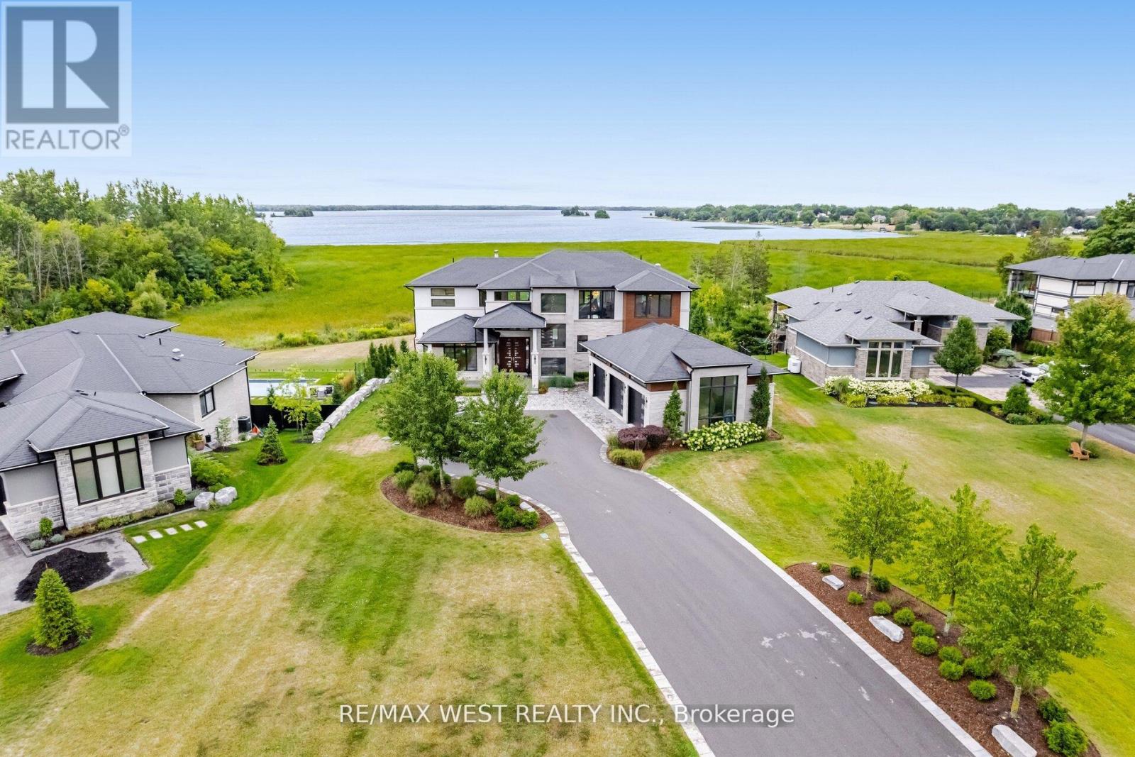 Detached at 83 NAVIGATION DRIVE, Prince Edward County (Ameliasburg Ward)