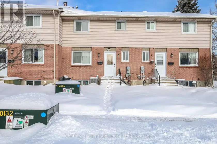 Townhouse at 43 - 80 HIAWATHA ROAD, Woodstock