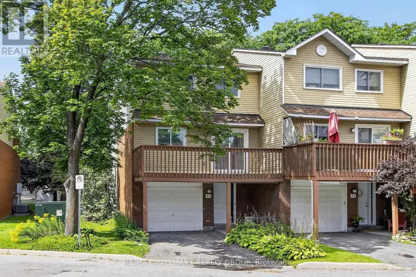 Townhouse at 7 - 86 ESTERLAWN PRIVATE, Ottawa