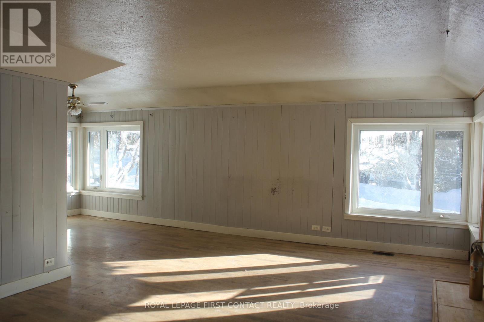 Detached at 47 RIVERSIDE DRIVE, Dysart et al