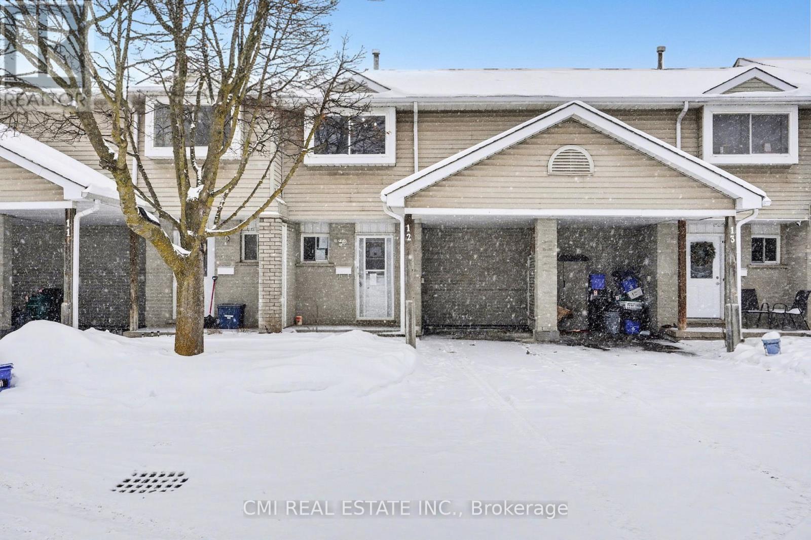 Townhouse at 12 - 125 SEKURA CRESCENT, Cambridge