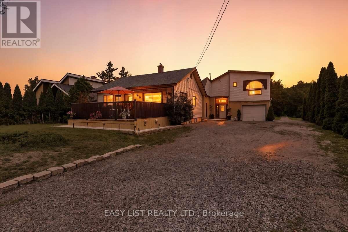 Detached at 40 KINGSWAY, Welland (Dain City)