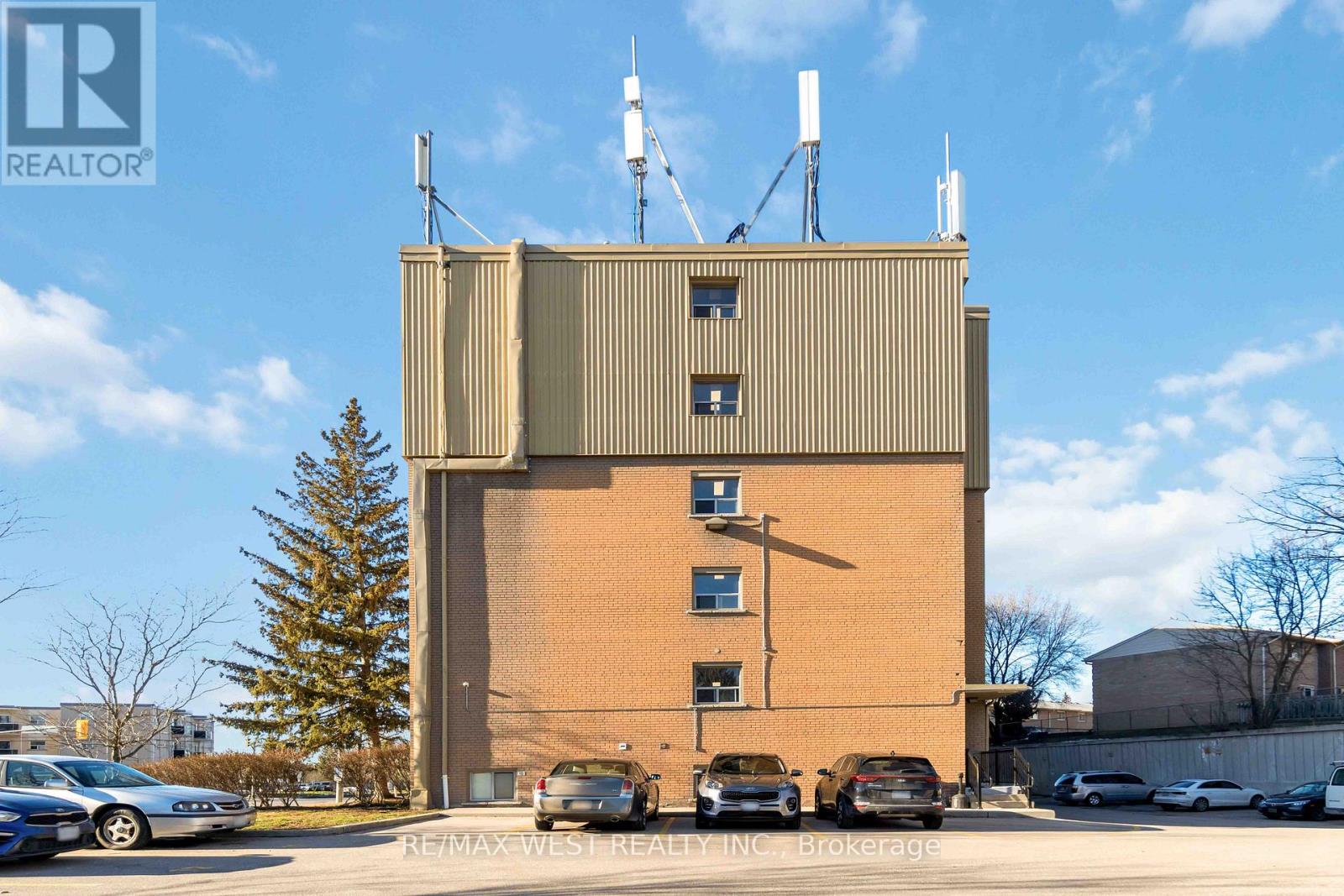 Apartment at 90 - 283 FAIRWAY ROAD N, Kitchener
