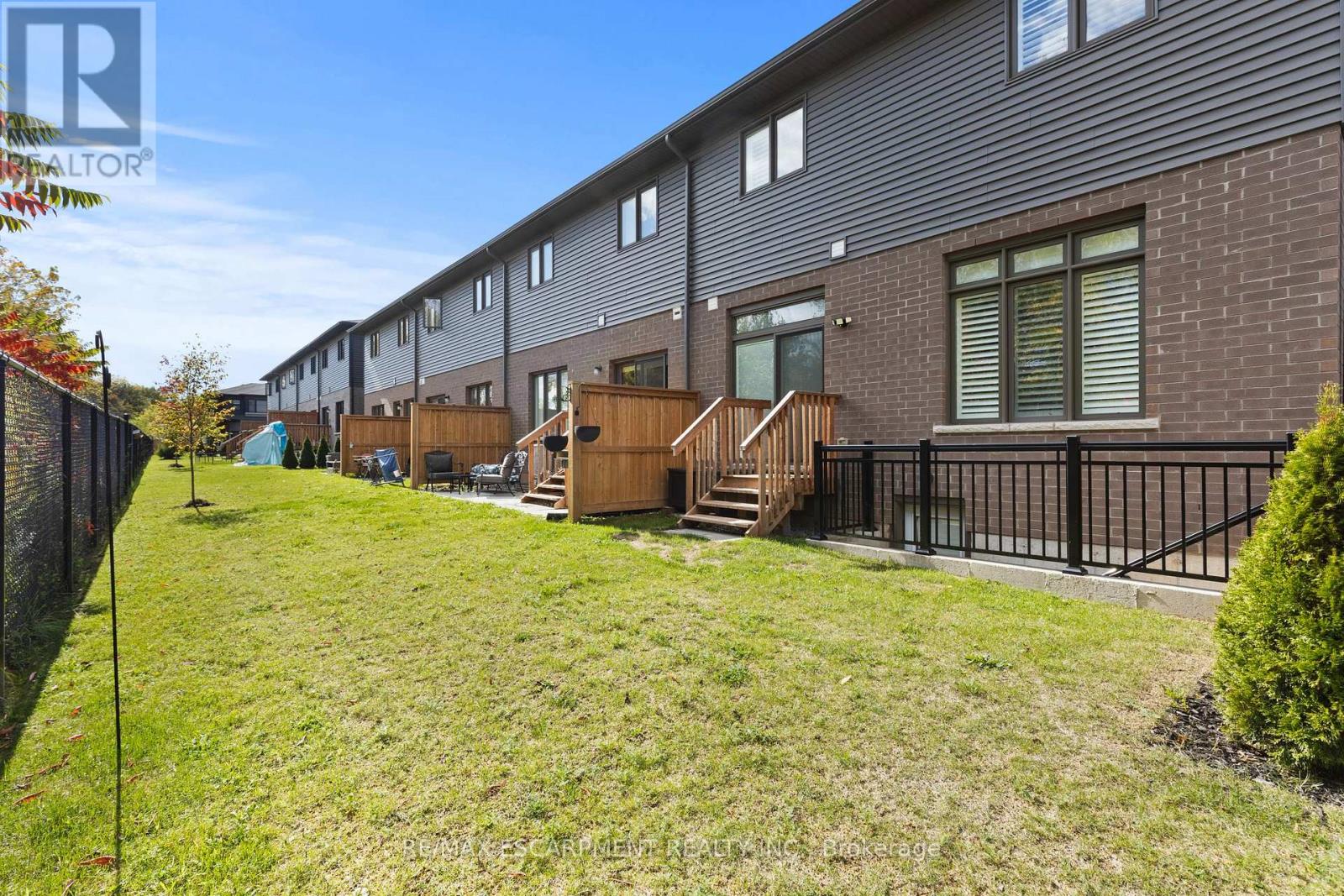 Townhouse at 96 - 4552 PORTAGE ROAD, Niagara Falls