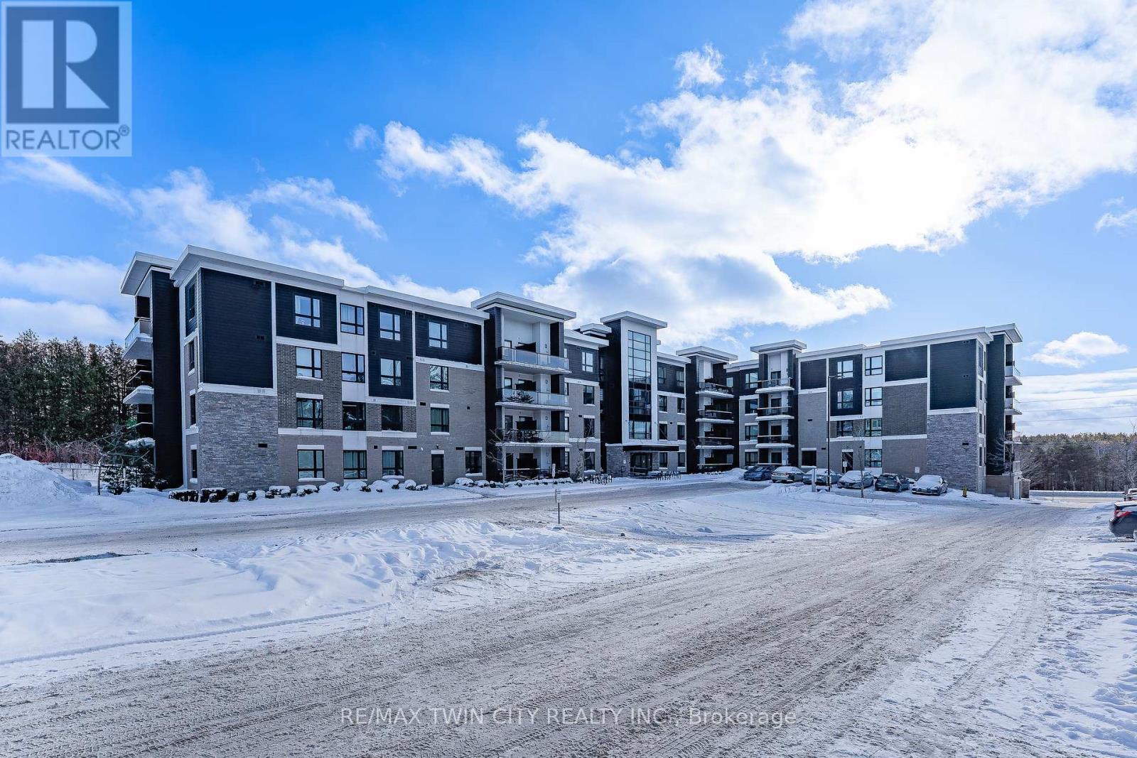 Apartment at 305 - 1280 GORDON STREET, Guelph (Kortright East)