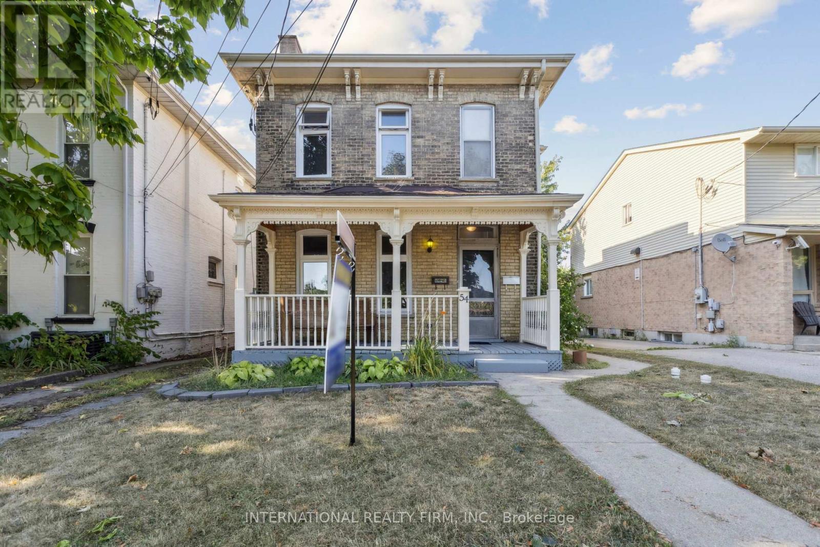 Detached at 54 MARLBOROUGH STREET, Brantford